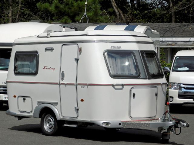 HYMER - エリバツーリング ファミリア310｜中古トレーラー｜RVランド -キャンピングカーの楽園-